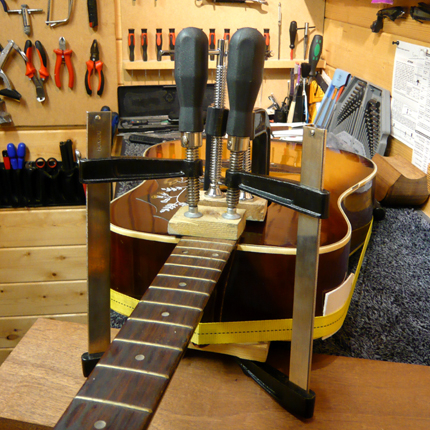 Acoustic neck reset: