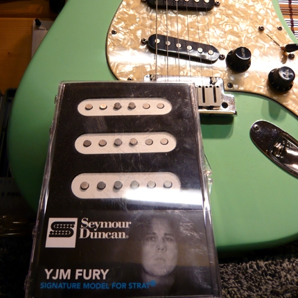 Fender Stratocaster pickup install: