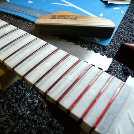 Highlighting the fret tops: