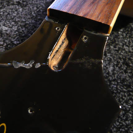 Epiphone Les Paul headstock break: